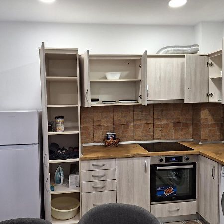 Black Eagle Central Unirii Square, 2 King Size Bedrooms, Free Private Parking Oradea Ngoại thất bức ảnh